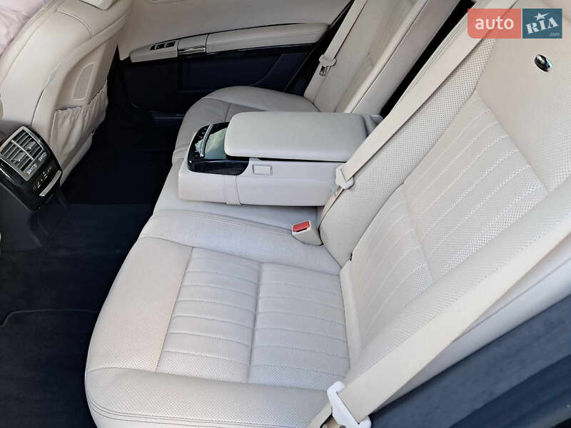 Седан Mercedes-Benz S-Class 2010 в Ивано-Франковске