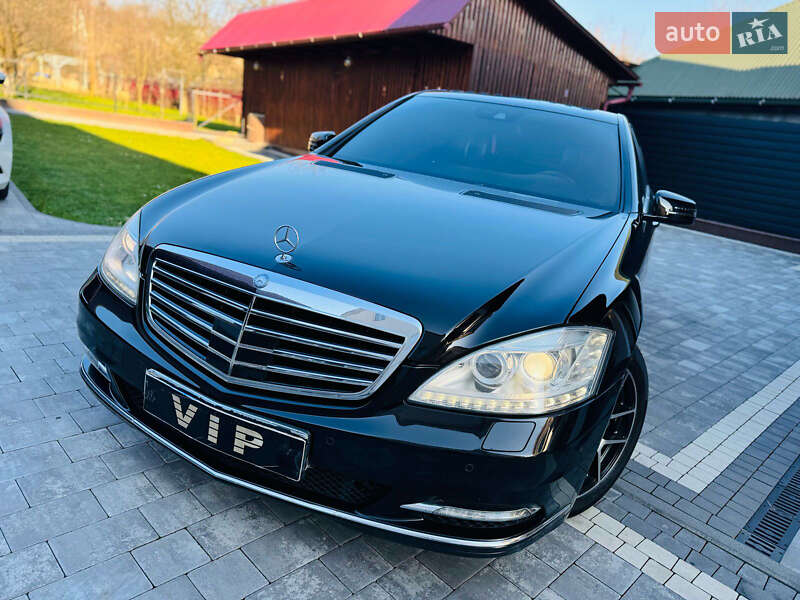 Седан Mercedes-Benz S-Class 2011 в 