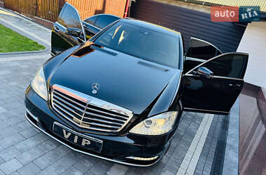 Седан Mercedes-Benz S-Class 2011 в 