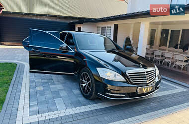 Седан Mercedes-Benz S-Class 2011 в 