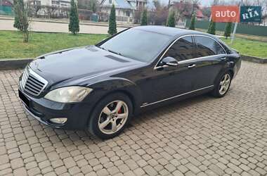 Седан Mercedes-Benz S-Class 2006 в 