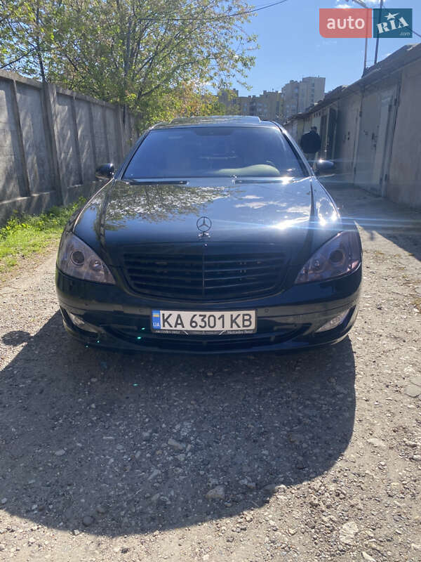 Mercedes-Benz S-Class 2007
