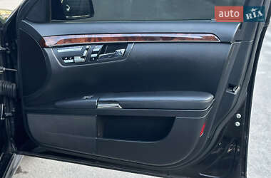 Седан Mercedes-Benz S-Class 2006 в 