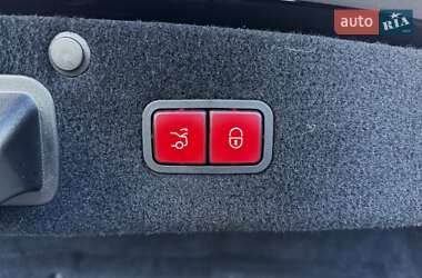 Седан Mercedes-Benz S-Class 2013 в 