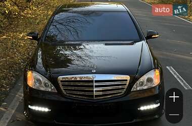 Седан Mercedes-Benz S-Class 2006 в 