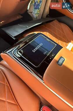 Седан Mercedes-Benz S-Class 2021 в 