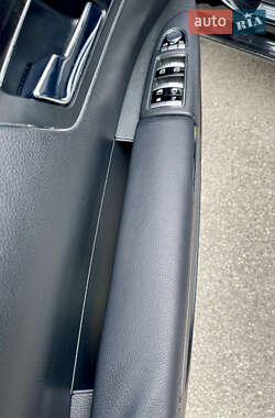 Седан Mercedes-Benz S-Class 2011 в 