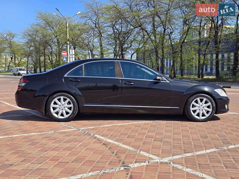 Седан Mercedes-Benz S-Class 2006 в Одесі