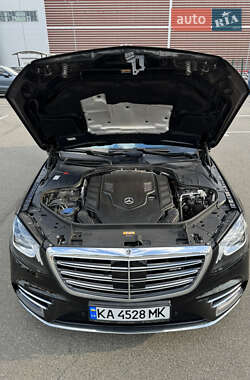 Седан Mercedes-Benz S-Class 2018 в 