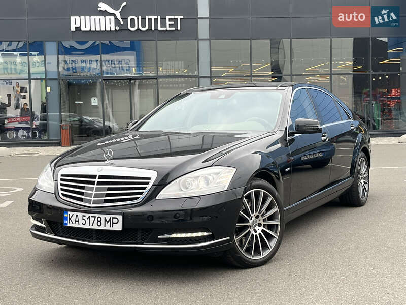 Седан Mercedes-Benz S-Class 2012 в 