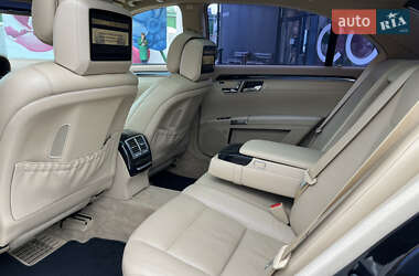 Седан Mercedes-Benz S-Class 2012 в 