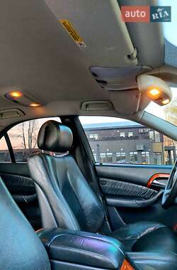 Седан Mercedes-Benz S-Class 2003 в 