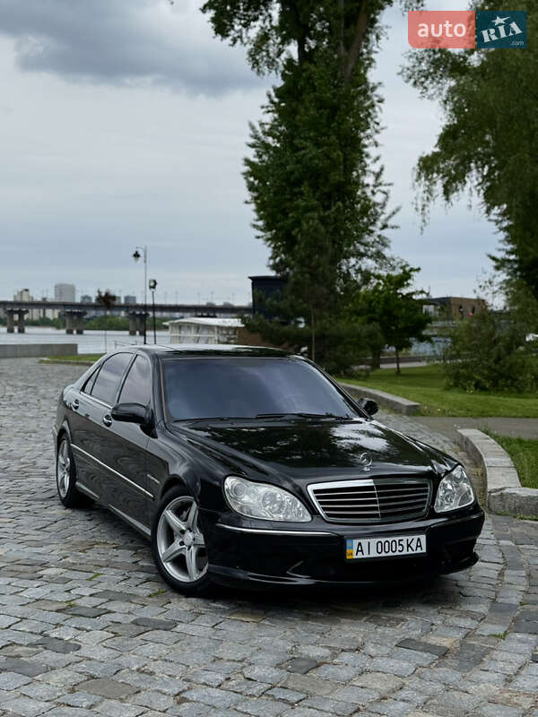 Седан Mercedes-Benz S-Class 2004 в 