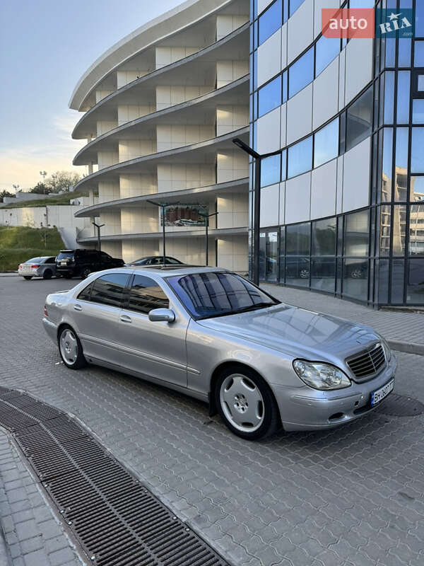 Mercedes-Benz S-Class 1998
