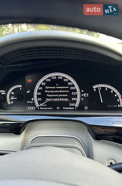 Седан Mercedes-Benz S-Class 2012 в 