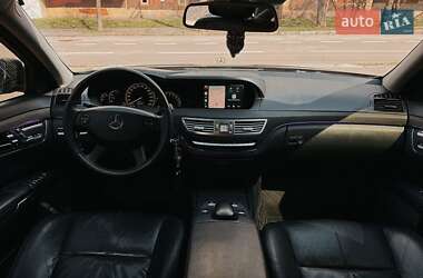 Седан Mercedes-Benz S-Class 2006 в 