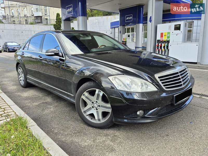 Седан Mercedes-Benz S-Class 2008 в 
