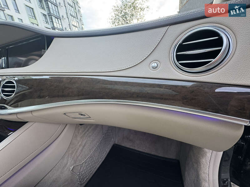 Седан Mercedes-Benz S-Class 2015 в Львове