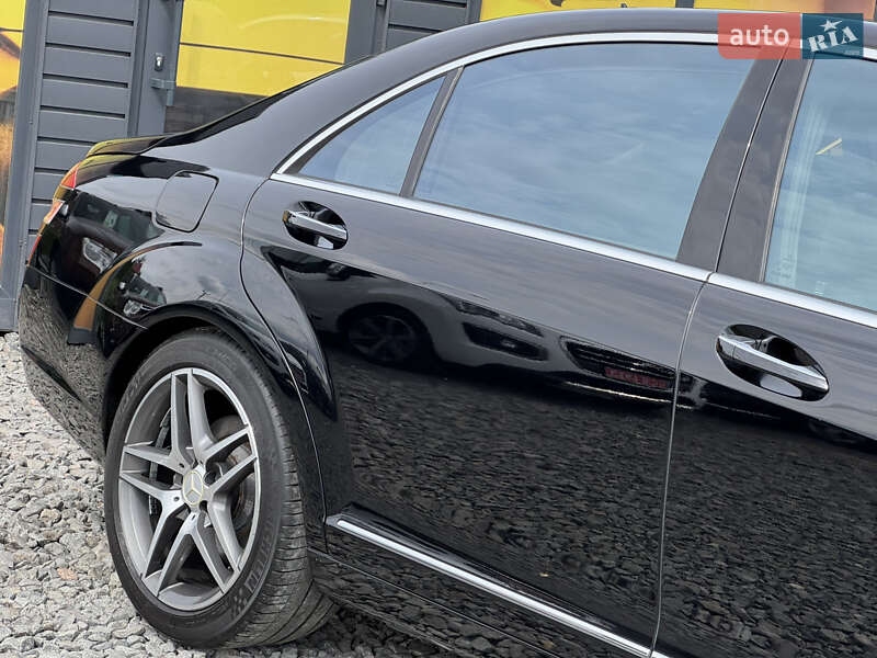 Седан Mercedes-Benz S-Class 2007 в Стрию