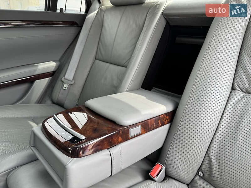 Седан Mercedes-Benz S-Class 2007 в Стрию
