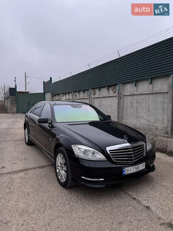 Седан Mercedes-Benz S-Class 2012 в Одессе