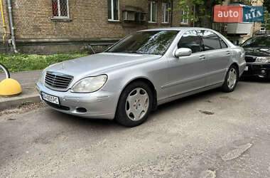 Седан Mercedes-Benz S-Class 2000 в Києві
