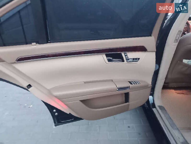 Седан Mercedes-Benz S-Class 2006 в Луцьку