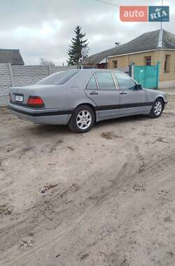 Седан Mercedes-Benz S-Class 1992 в 