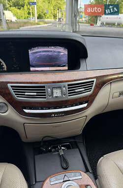 Седан Mercedes-Benz S-Class 2008 в 