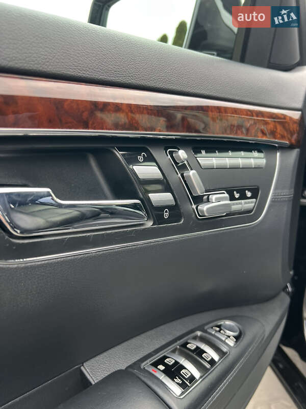 Седан Mercedes-Benz S-Class 2009 в Луцке