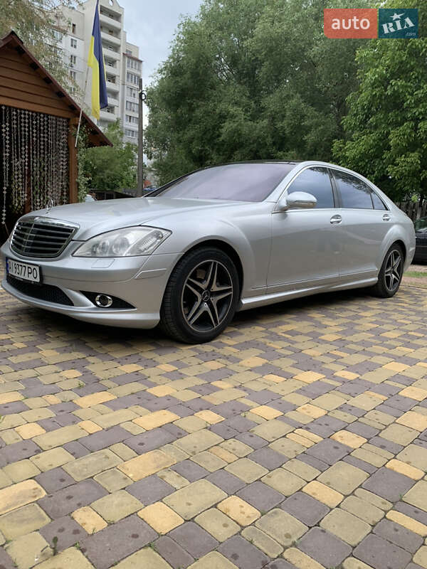 Mercedes-Benz S-Class 2008