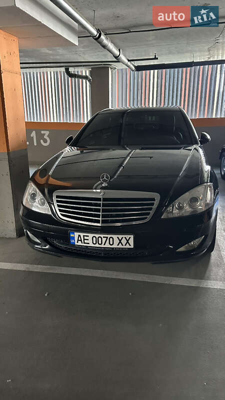 Mercedes-Benz S-Class 2007