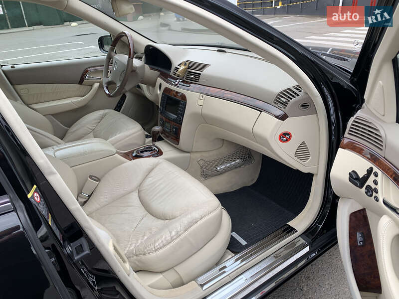 Седан Mercedes-Benz S-Class 2004 в Одессе