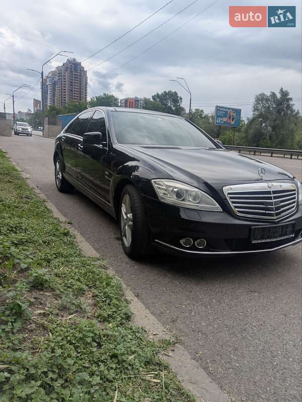 Седан Mercedes-Benz S-Class 2012 в Киеве
