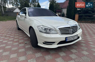Седан Mercedes-Benz S-Class 2012 в 