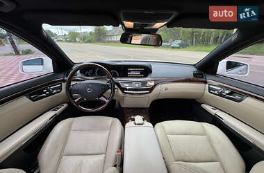 Седан Mercedes-Benz S-Class 2012 в 