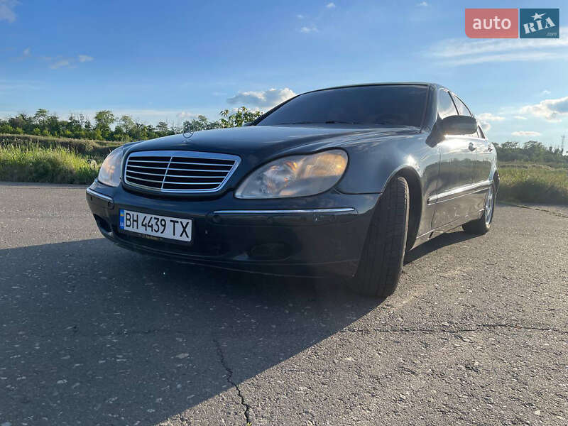 Mercedes-Benz S-Class 2000