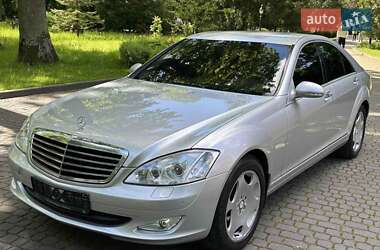 Седан Mercedes-Benz S-Class 2007 в Львове