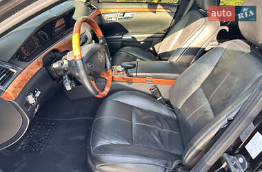 Седан Mercedes-Benz S-Class 2005 в 
