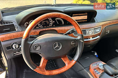 Седан Mercedes-Benz S-Class 2005 в 
