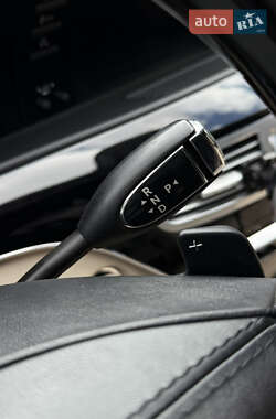 Седан Mercedes-Benz S-Class 2012 в 
