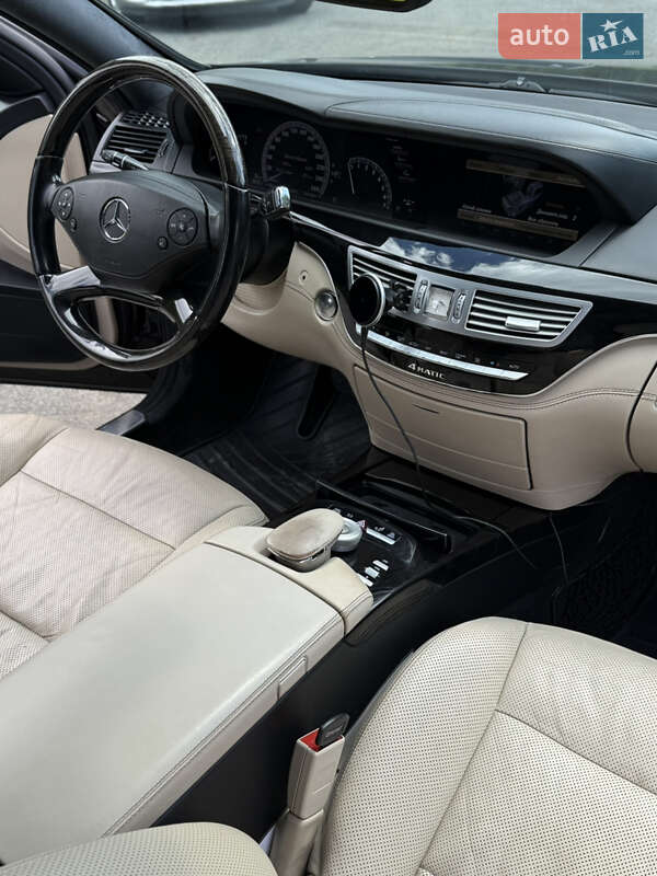 Седан Mercedes-Benz S-Class 2012 в Хмельницком