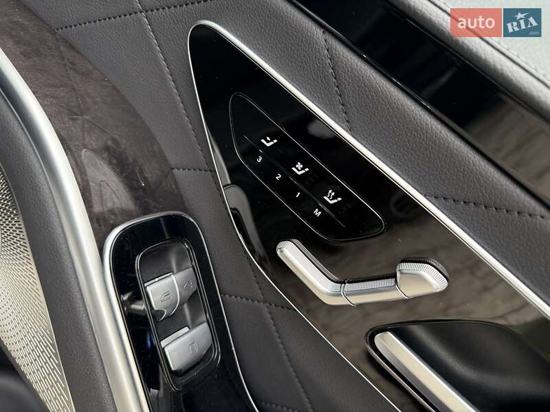Седан Mercedes-Benz S-Class 2021 в Киеве