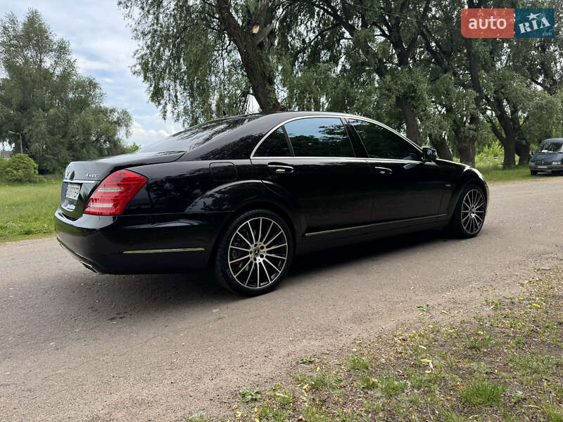 Седан Mercedes-Benz S-Class 2011 в Чернигове