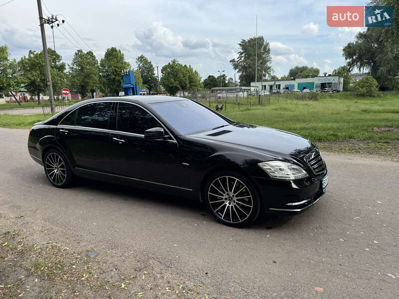 Седан Mercedes-Benz S-Class 2011 в Чернигове