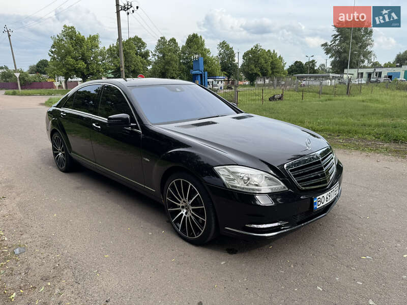 Седан Mercedes-Benz S-Class 2011 в Чернигове