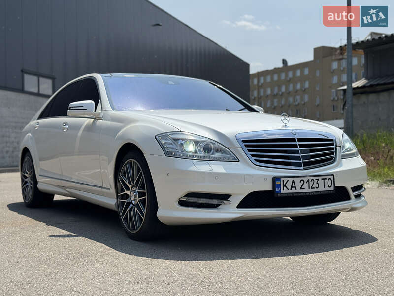 Седан Mercedes-Benz S-Class 2012 в Киеве