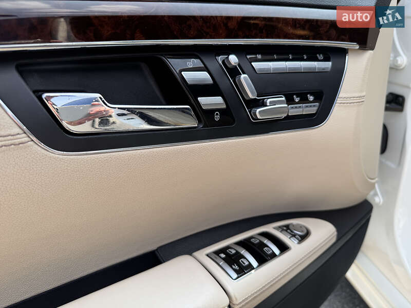 Седан Mercedes-Benz S-Class 2012 в Киеве