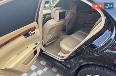 Седан Mercedes-Benz S-Class 2012 в 