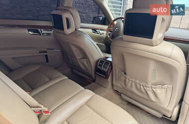 Седан Mercedes-Benz S-Class 2012 в 